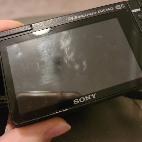 Sony Alpha a5100 Mirrorless Camera - Picture 5 of 12